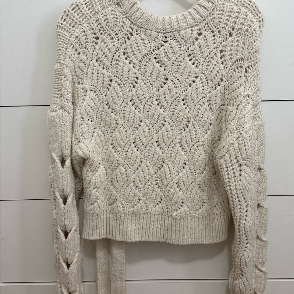 Zara Cream Crew Neck Sweater with Intricate Knit Pattern